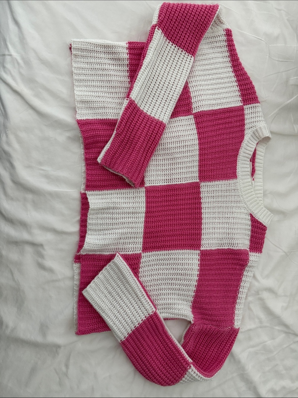 moon & madison Pink and White Checker Knit Crew Sweater